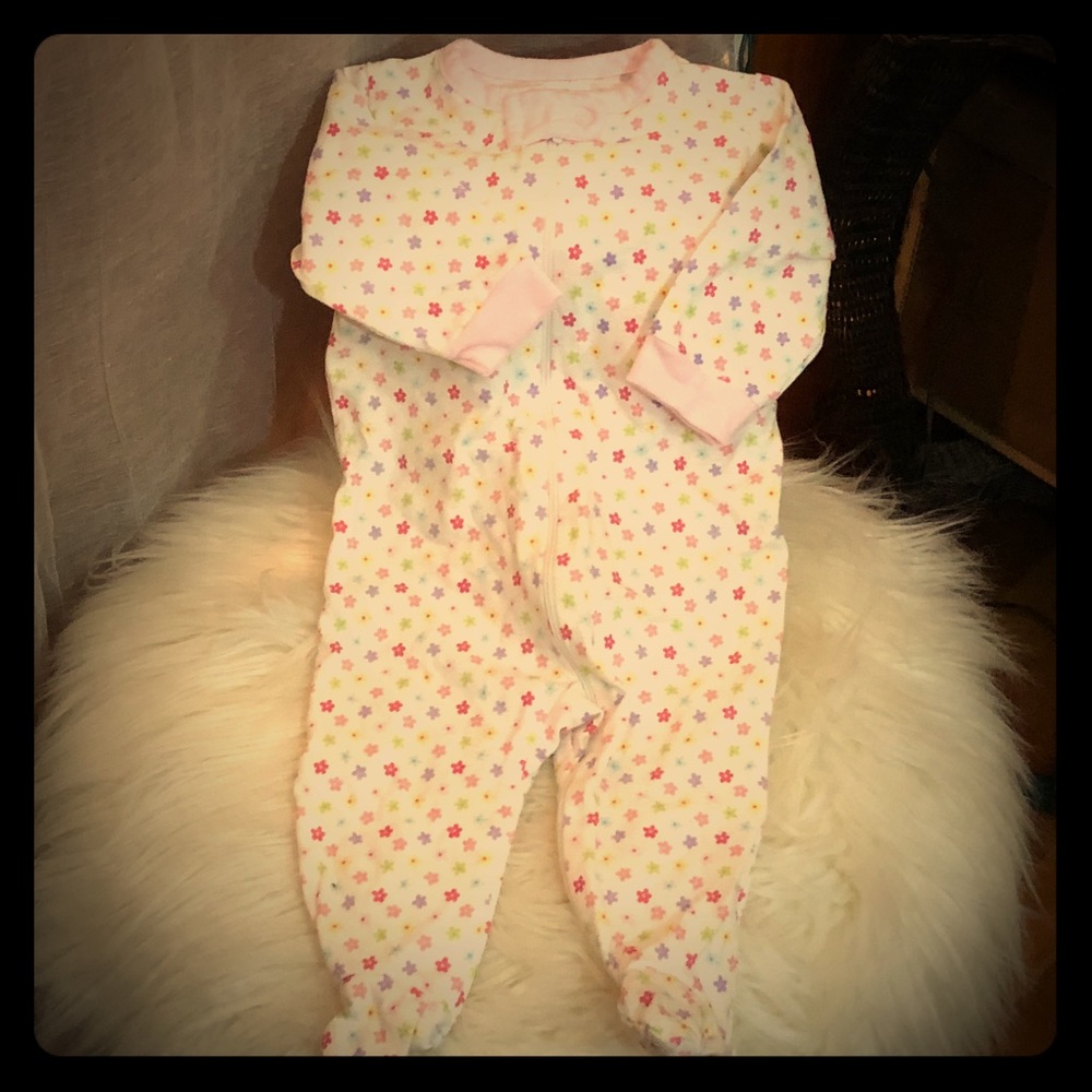 🌸Gerber baby 0-3m Flowered soft cotton Jammie